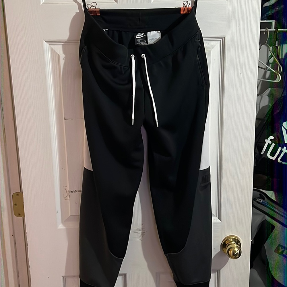 Nike joggers